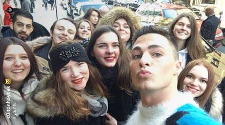 PARIS FASHION WEEK : Colton Haynes chez Louis Vuitton