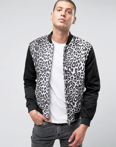 STYLE : Joe Jonas wearing a leopard print jacket
