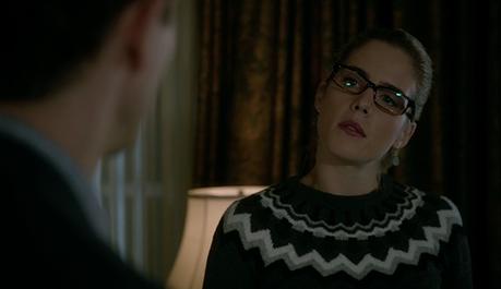 ARROW : Felcity’s sweater in s5ep12