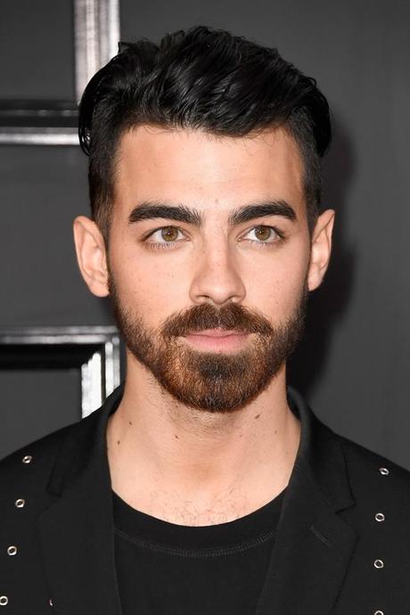 STYLE : Joe Jonas in Dior for the Grammys
