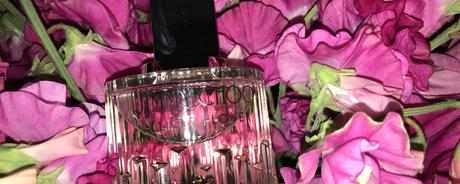 (Saint Valentin) Illicit Flower : On dit « oui » au nouveau parfum de Jimmy Choo !