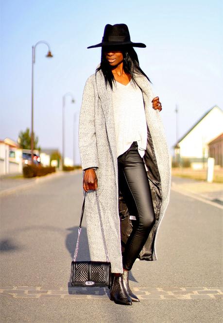 western-chic-chelsea-boots-office-long-coat-missguided-coated-pants-zara-fedora-hat