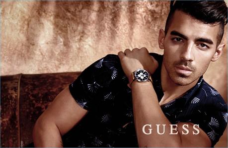 STYLE : Joe Jonas in a campaign for GUESS Watches