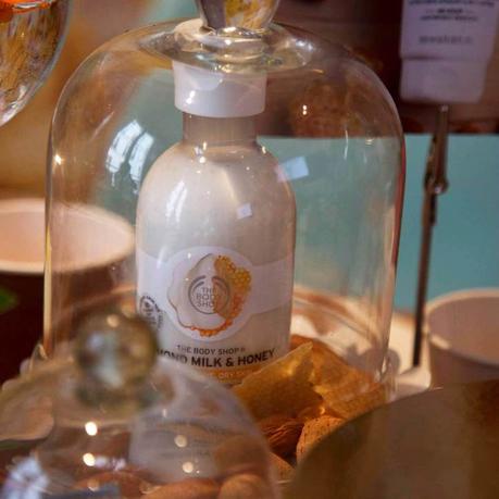 [BEAUTE] Peaux Sensibles : Chouchouter sa peau avec Almond Milk & Honey de The Body Shop