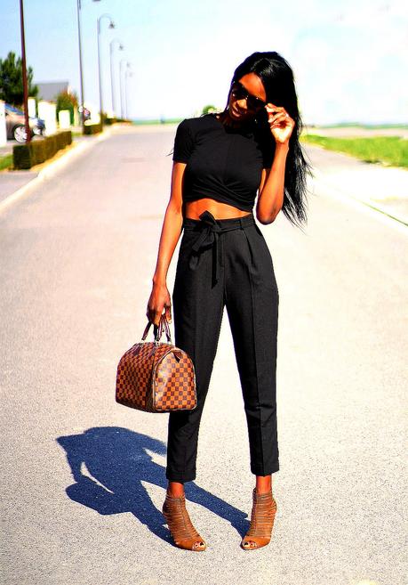 style-blogger-speedy-bag-damier-ebene-crop-top-high-waist-pants