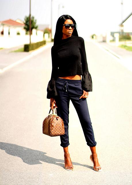 style-blogger-louis-vuitton-speedy-damier-ebene-bag-joggpants-bell-sleeves-crop-top