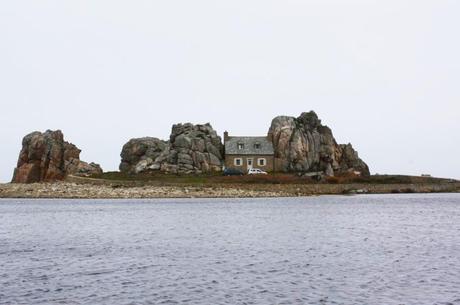 castel meur bretagne maison entre les rochers