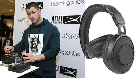 SHOPPING : Nick Jonas launches the headphones he designed