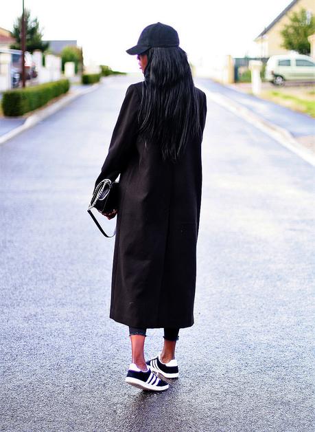 outfit-inspiration-long-coat-sneakers-adidas-gazelle-rebecca-minkoff-love-crossbody-bag