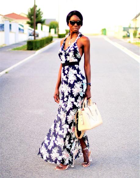 robe-longue-a-fleurs-look-chic-d-ete