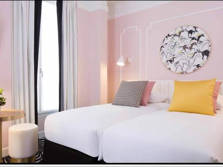 [VOYAGE] Une nuit de luxe à l’Hotel Pastel Paris