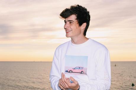 STYLE : Henri PFR with an Arte sweatshirt