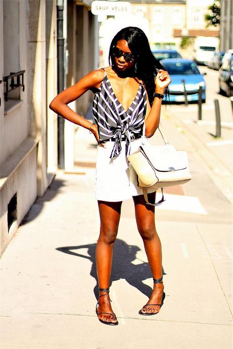 inspiration-look-ete-short-body-rayures-missguided-sandales-nouer