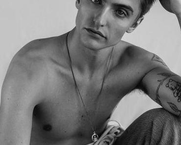 SEXY : Hart Denton shirtless