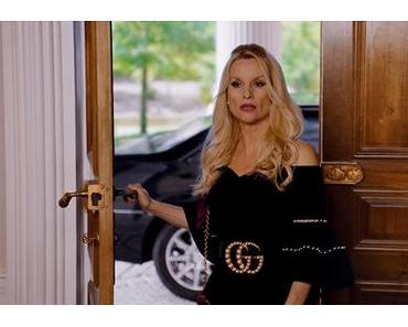 DYNASTY : Gucci belt for Alexis Carrington in s1ep20