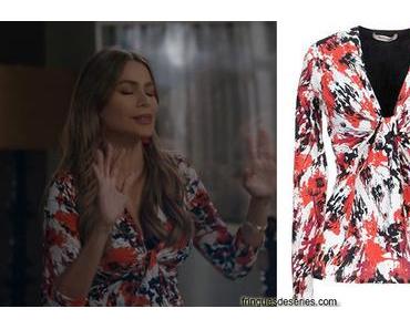 MODERN FAMILY : Gloria’s twist-front printed top in s11e06