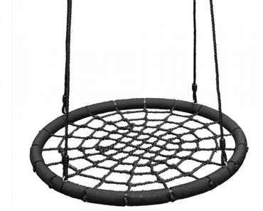 Les accessoires de jeux dans le jardin