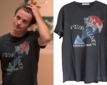 LOVE, VICTOR : Benji’s Pink Floyd t-shirt in S1E01