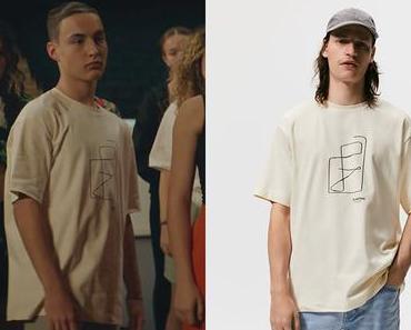 Léo Matteï, brigade des mineurs : le t-shirt blanc cassé à motif géométrique de Milo dans l’épisode 9×01