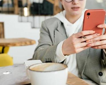 Sortir à Paris « au féminin » grâce aux réseaux sociaux