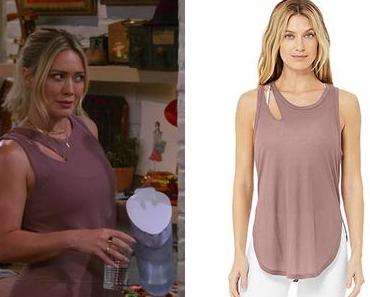 HOW I MET YOUR FATHER : Sophie’s pink yoga tank top