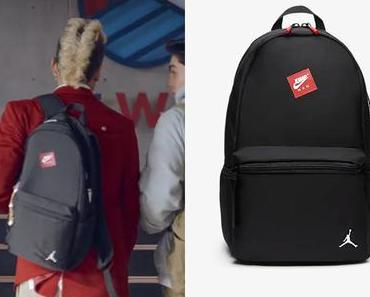 REBELDE : Dixon’s black backpack InS2E02