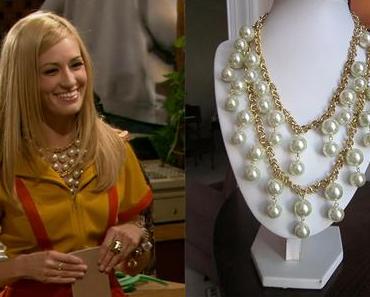 2 BROKE GIRLS : Caroline’s Gold and Pearl Necklace